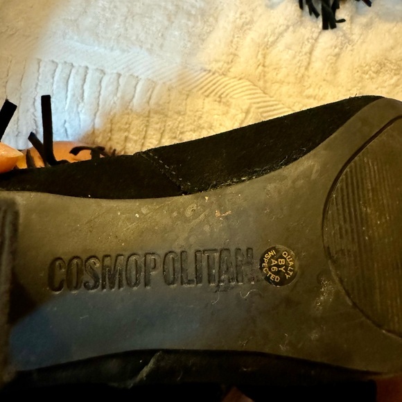 BLACK SUEDE BOOTS WITH FRINGE BACK N LEATHER LACING ON TOP OF BOOT - Picture 10 of 10